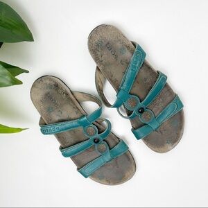 Taos Prize Teal slide embellished sandal 7M